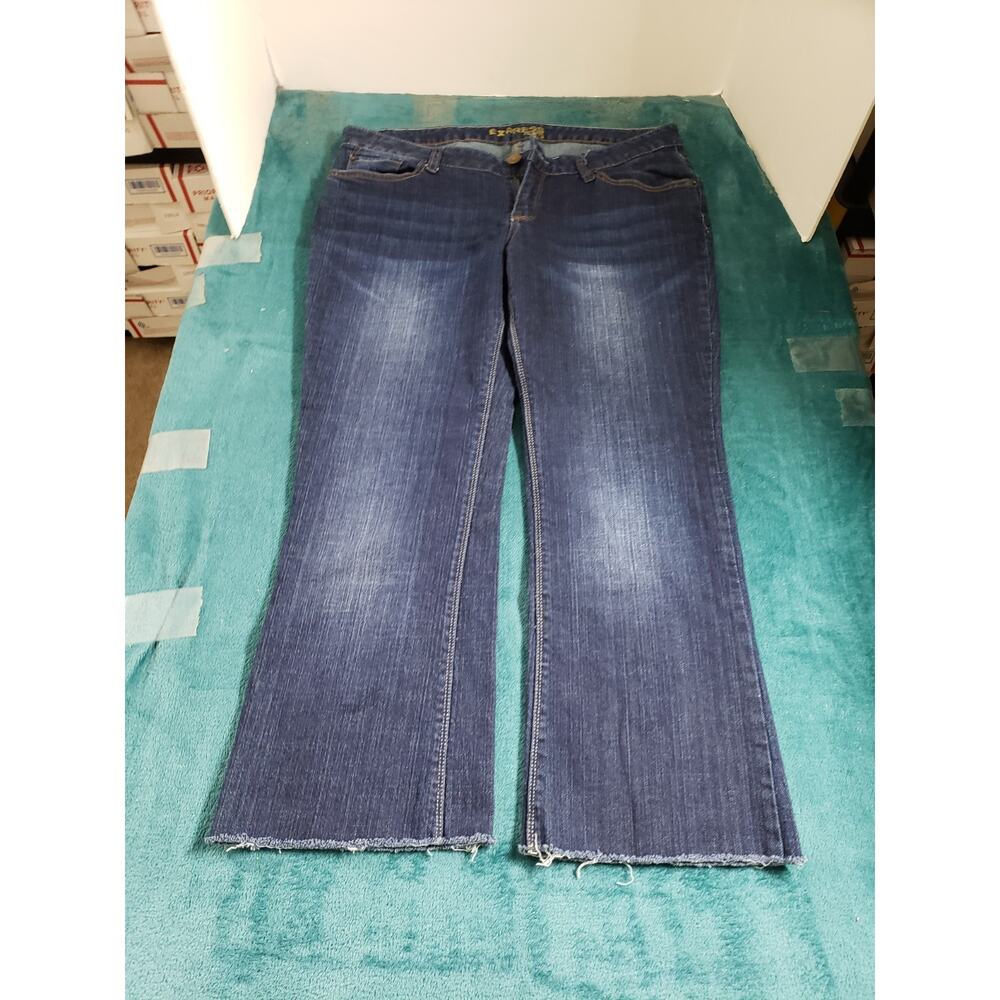 Express Jeans Size 12 Womens Blue Stretch Pants Denim Mid Rise Wide Leg Cropped
